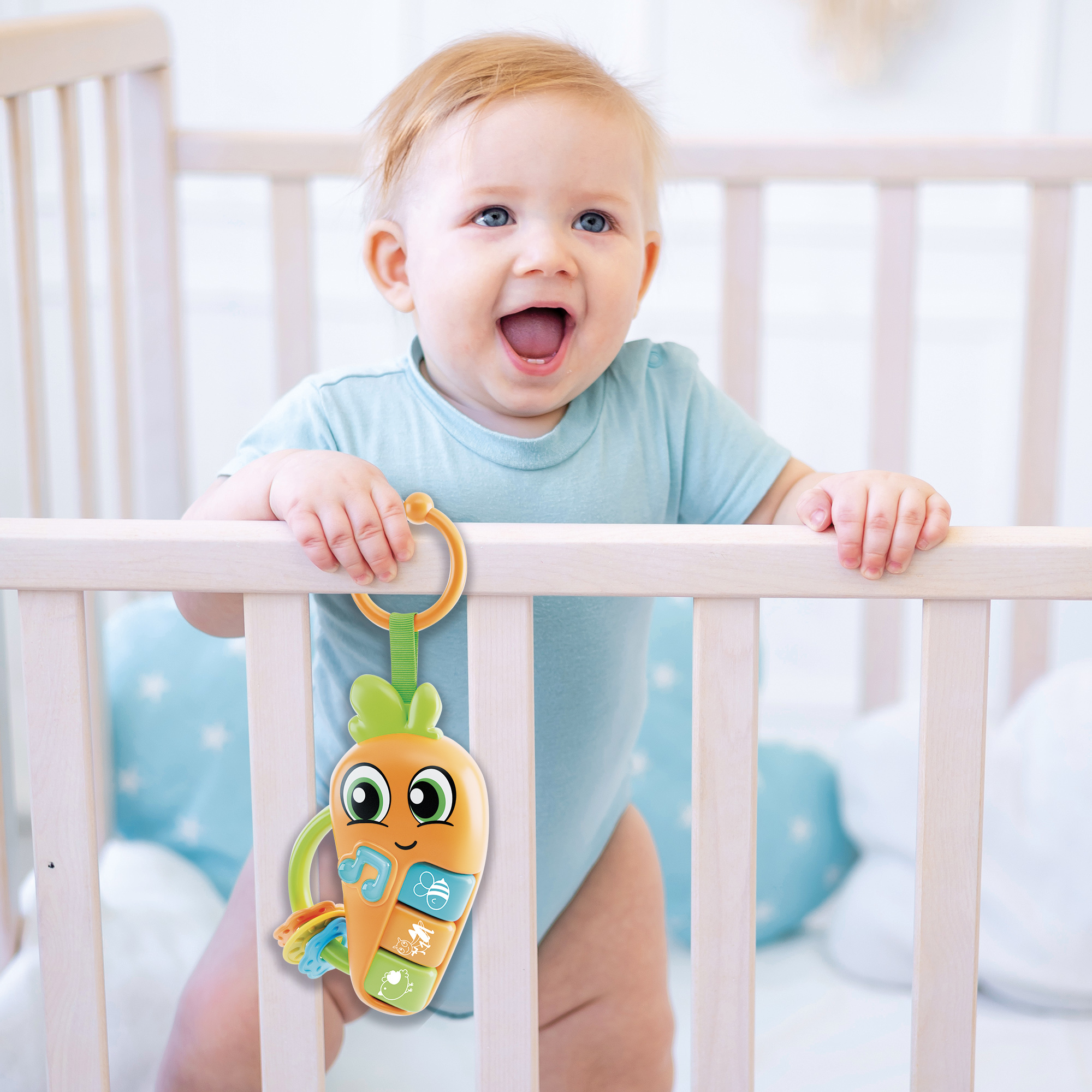 lisciani-carotina-baby-carrot-hochet-musical-sensoriel image 3